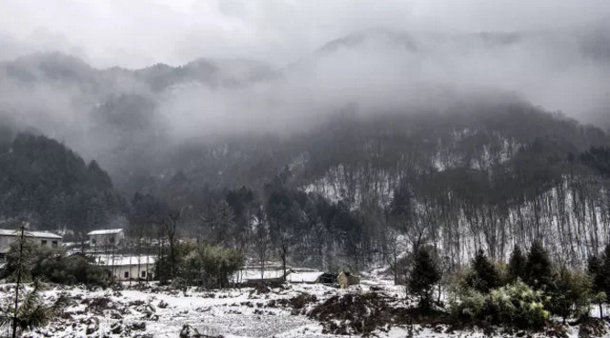 平利女娲茶故里：百万人看八仙雪景